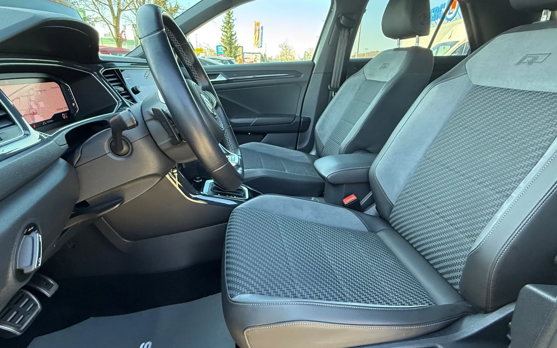 Zunanja slika - VW T-Roc - 2.0 TDI Dsg IQ Drive-2xRLine-Full led-Virtual-F1.. - 9