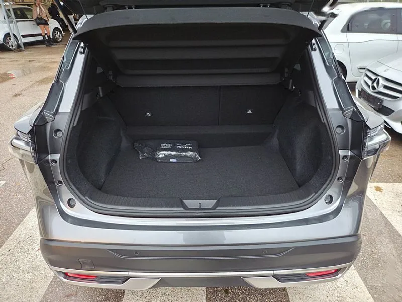 Zunanja slika - Nissan Qashqai - 1.3 DIG-T MHEV N-Connecta X-Tronic - 8