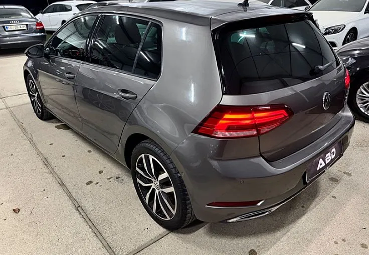 Zunanja slika - Volkswagen Golf - 1.2 TSI 7.5 81kW 1.LASTNIK LED 17COL AKTIVNI TEMP - 6