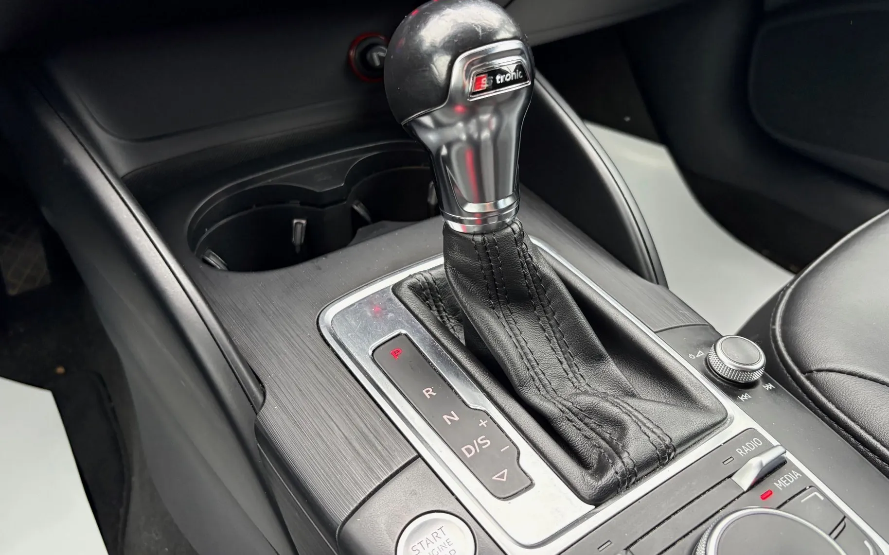 Zunanja slika - Audi A3 - 2.0 TDI Sportback AUT. LED XENON ACC ALU 18 - 16