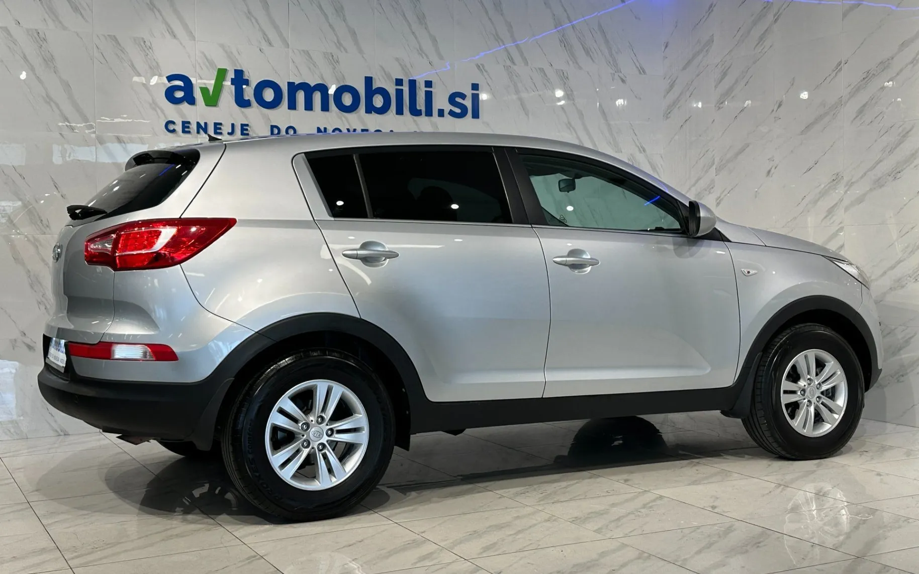 Zunanja slika - KIA Sportage - 2.0 Active - Slovensko vozilo... - 5