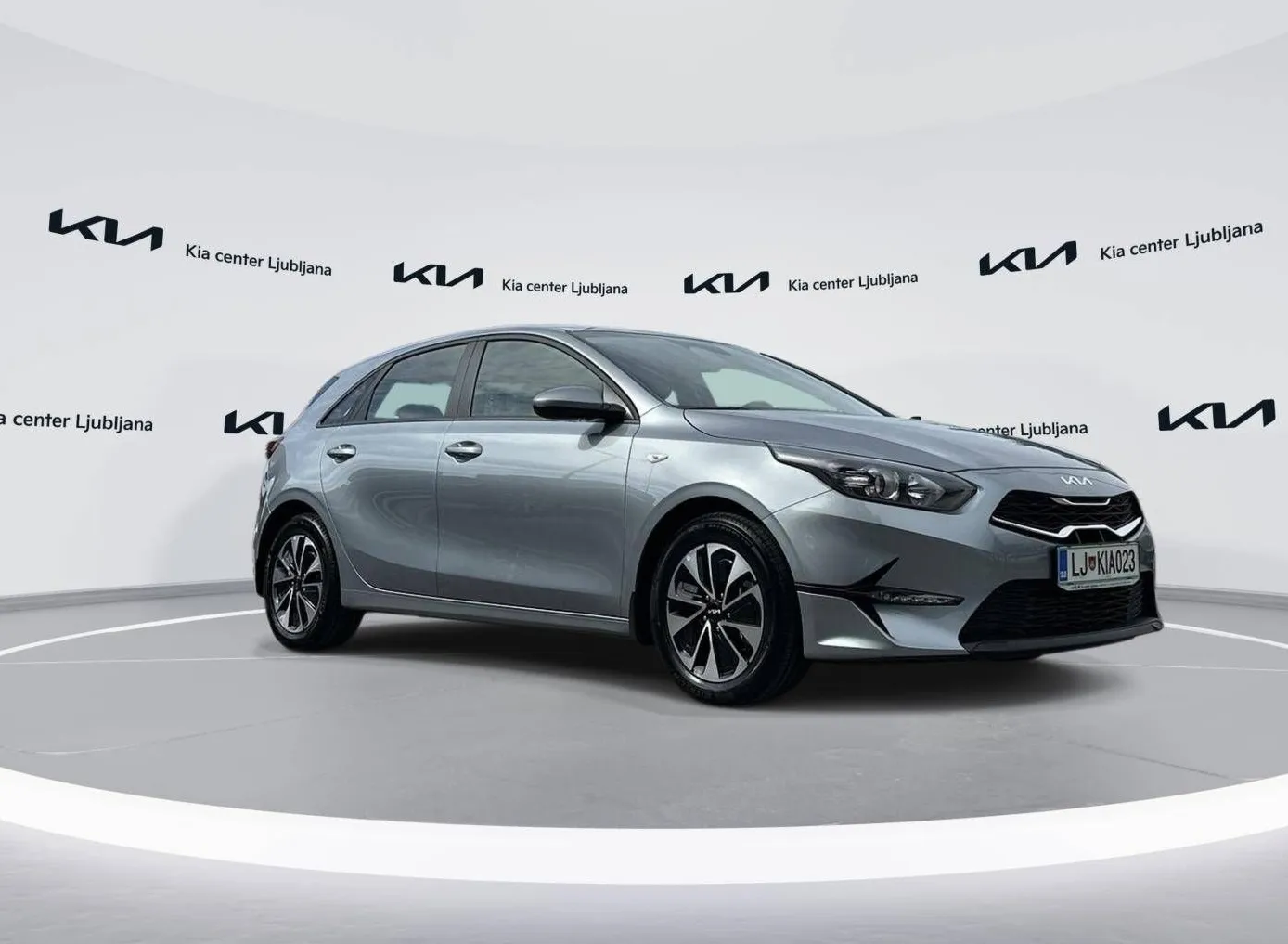 Zunanja slika - KIA Ceed - 1.0 T-GDi LX Champion+ ISG. M T - 3