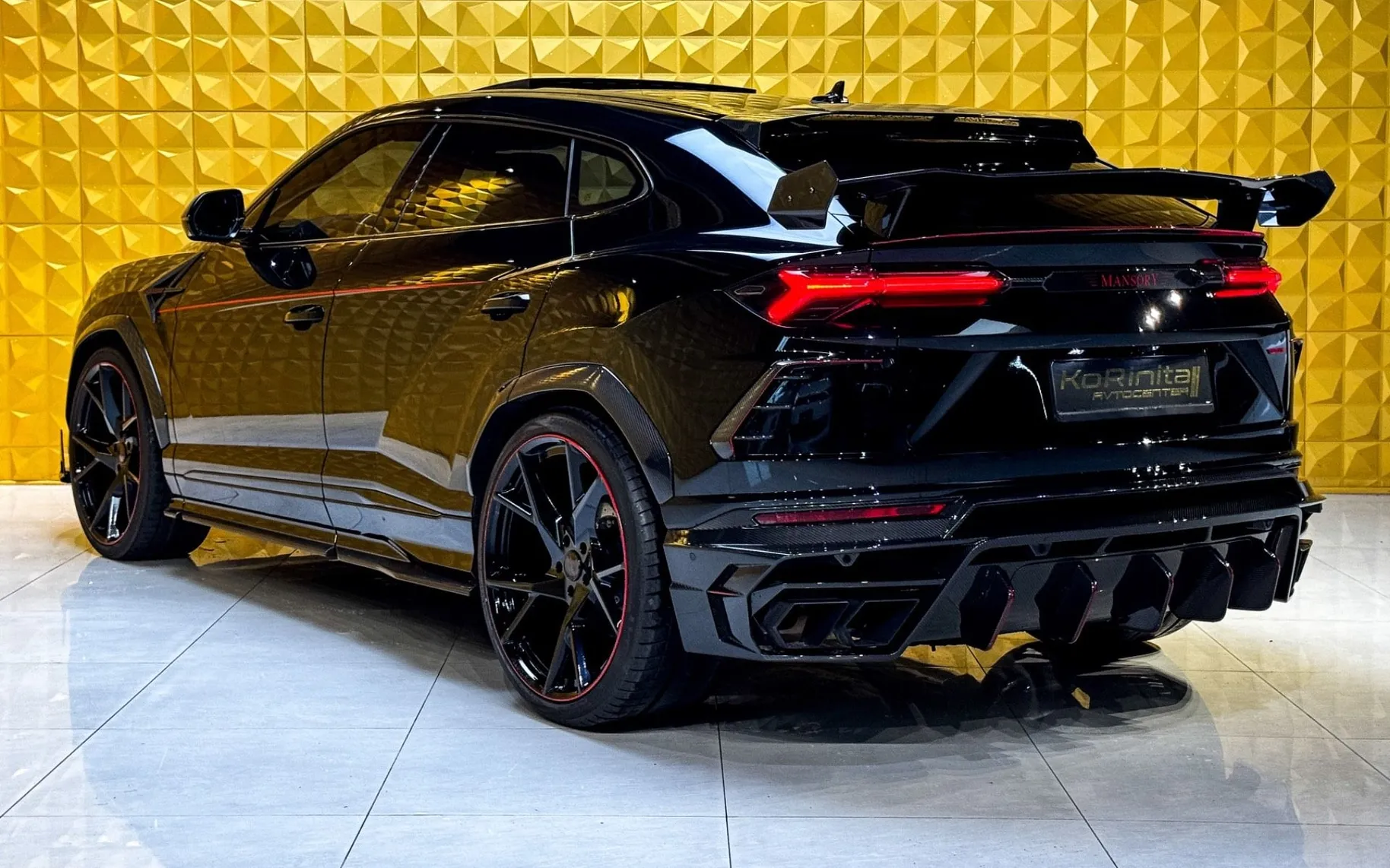 Notranja slika - Lamborghini Urus - Mansory Venatus-24COL-PPF-STARLIGHT-CARBON CERAM.. - 7