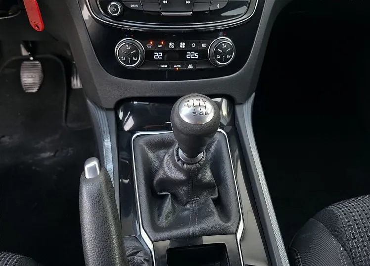 Zunanja slika - Peugeot 508 - Active 2.0HDi FACELIFT LED•TEMP•PDC-SENZORJI•17C - 10