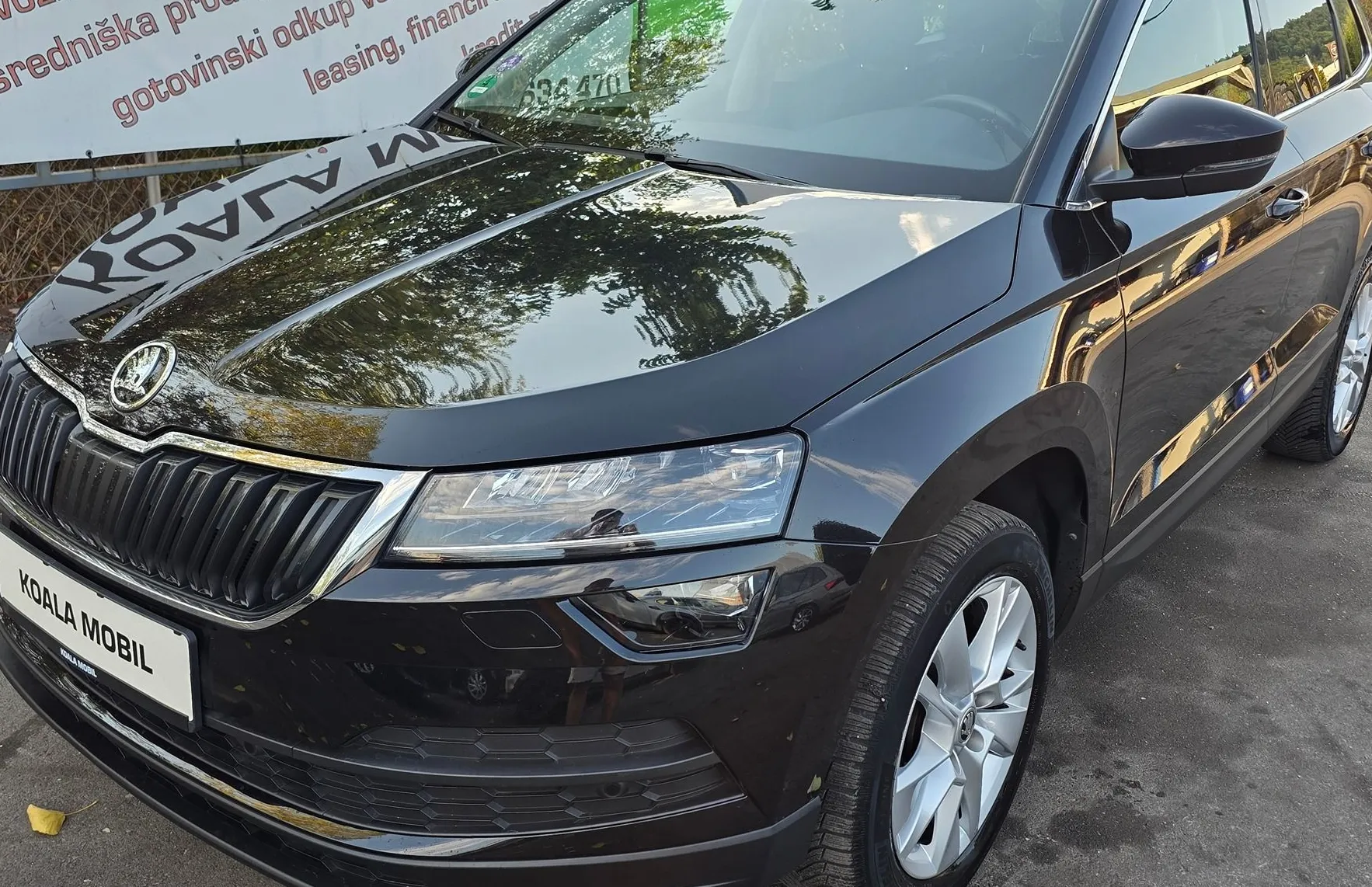 Zunanja slika - Škoda Karoq - 1.0 TSI STYLE LED-VIRTUAL-KAMERA-GRETJE SEDEŽEV - 8