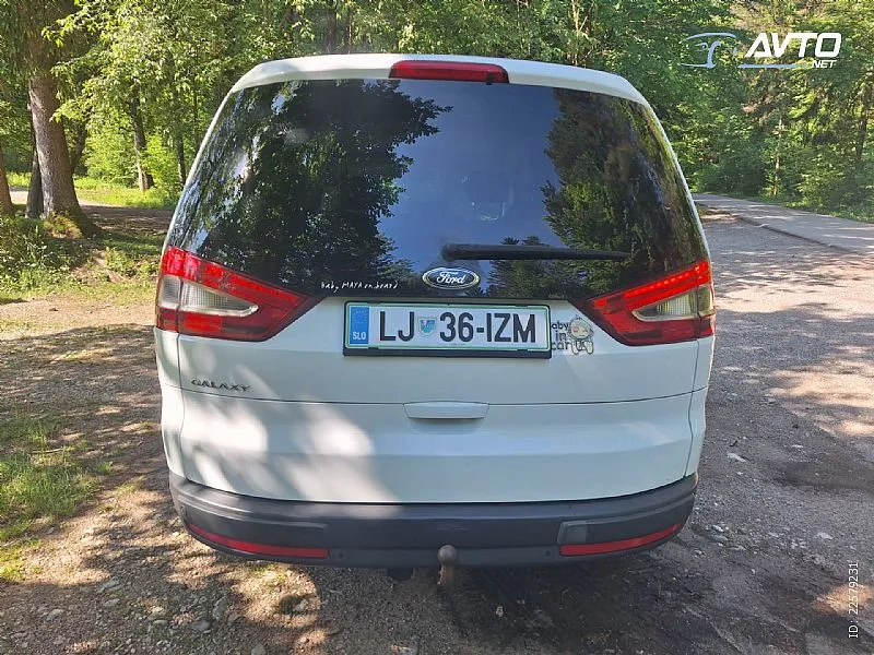 Zunanja slika - Ford Galaxy - 2.0 TDCi AVT. • KLJUKA • NAVI • OGREVANO STEKLO • - 4