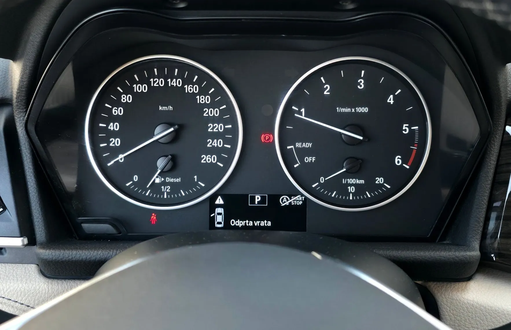 Zunanja slika - BMW Serija 2 - Active Tourer: 218d Luxury Line FULLED•GRETJE•AMBIENT•KE - 10