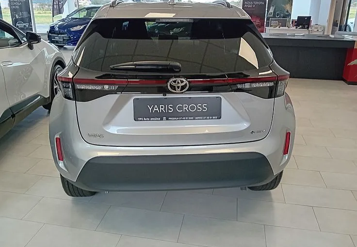 Zunanja slika - Toyota Yaris Cross - 1.5 VVT-i hibrid Sport 85kW - 4