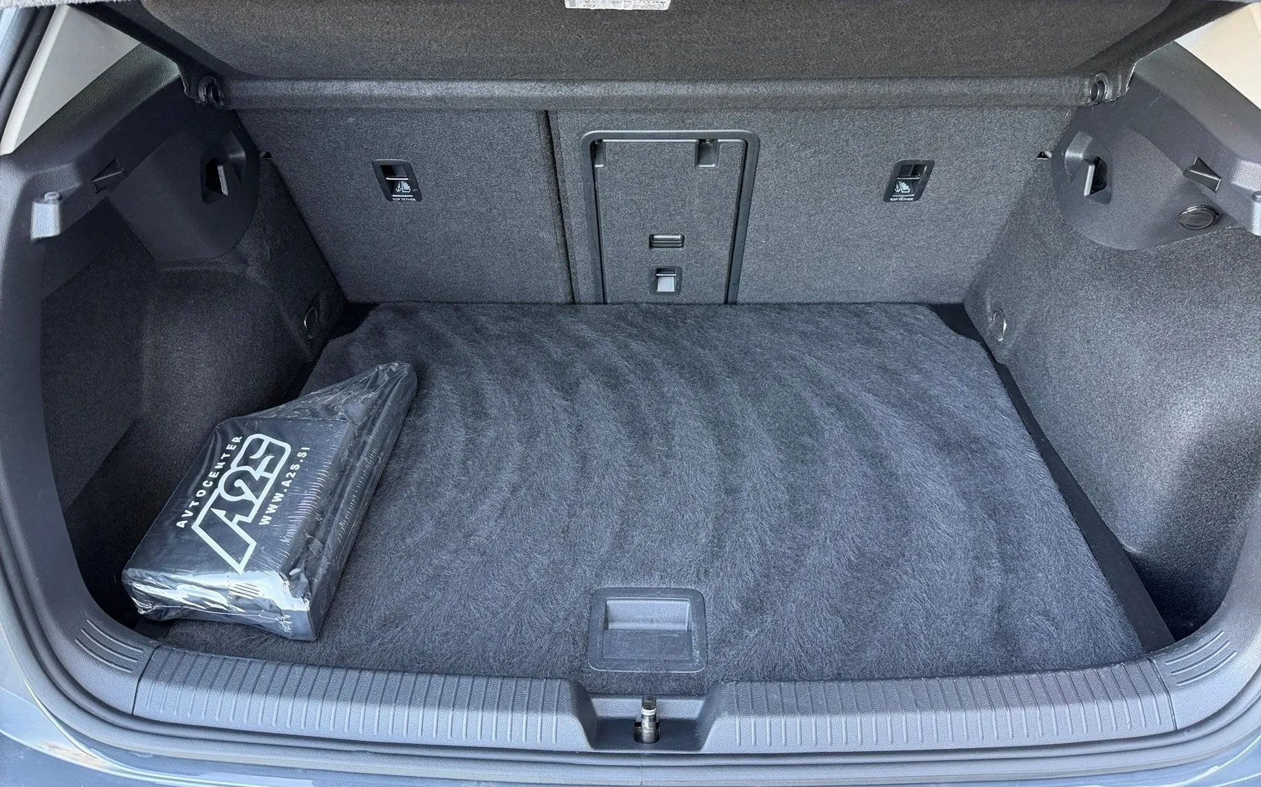 Notranja slika - Volkswagen Golf - 2.0 TDI BMT Life DSG-LED-ACC-PDC-Vzv.kamera-Masaža - 12