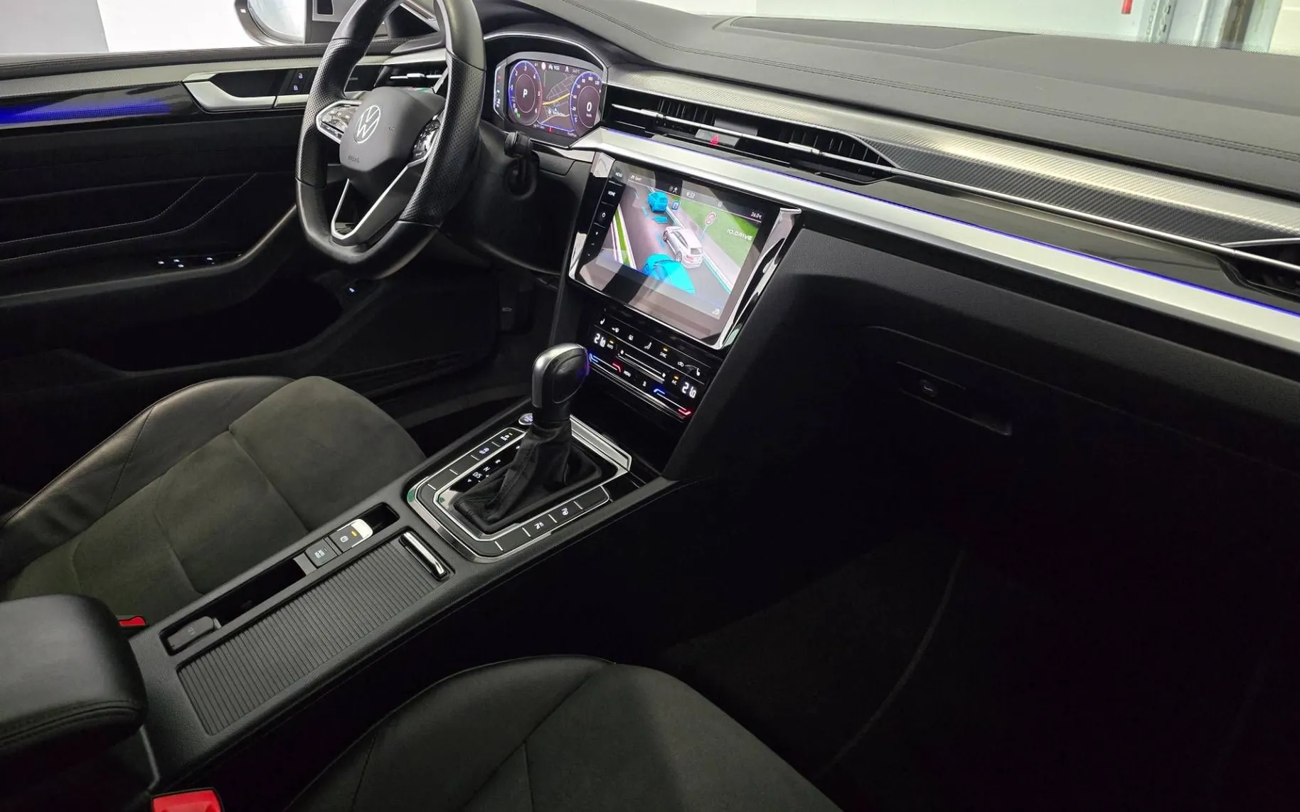 Notranja slika - Volkswagen Arteon Shooting Brake - Arteon SB 2.0 TDI Elegance DSG - LED.360kam.Harm - 10