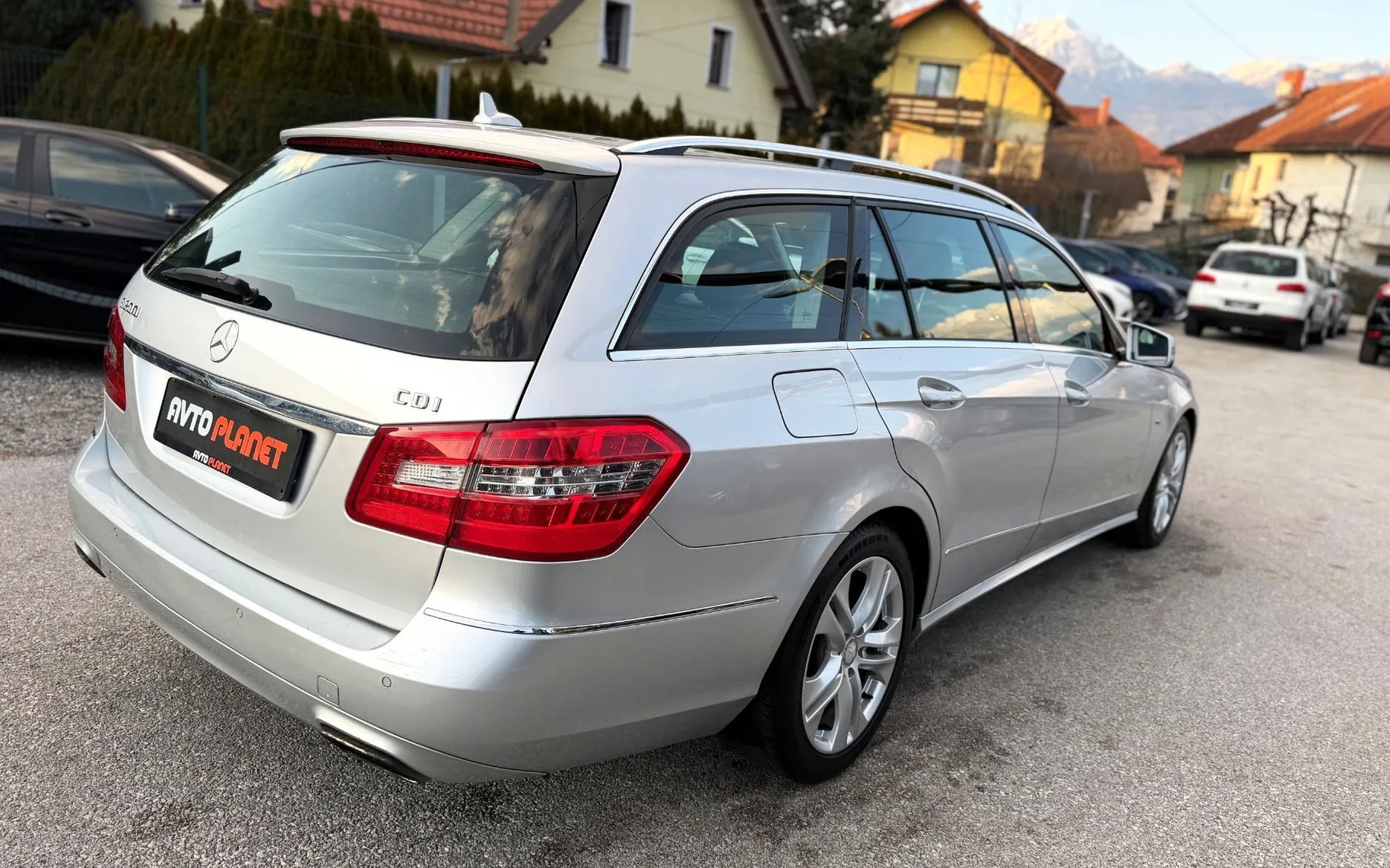 Zunanja slika - Mercedes-Benz E-Razred - E 200 CDI BlueEFFICIENCY AVANTGARDE AUT. NAVI - 7