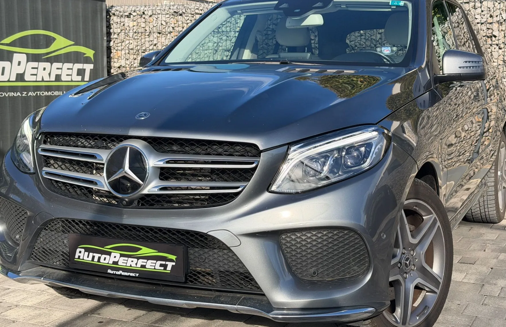 Zunanja slika - Mercedes-Benz GLE-Razred - GLE 350 d 4MATIC AMG Line Avt. |360 KAM|KLJUKA| - 3