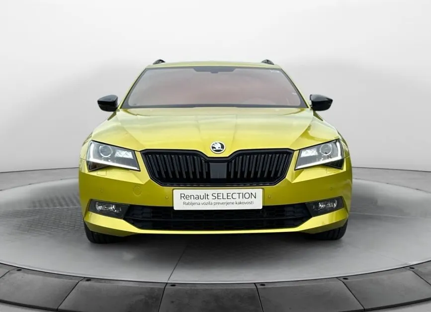 Zunanja slika - Škoda Superb - 2.0 TDI Sportline Combi DSG 140 kW - 4