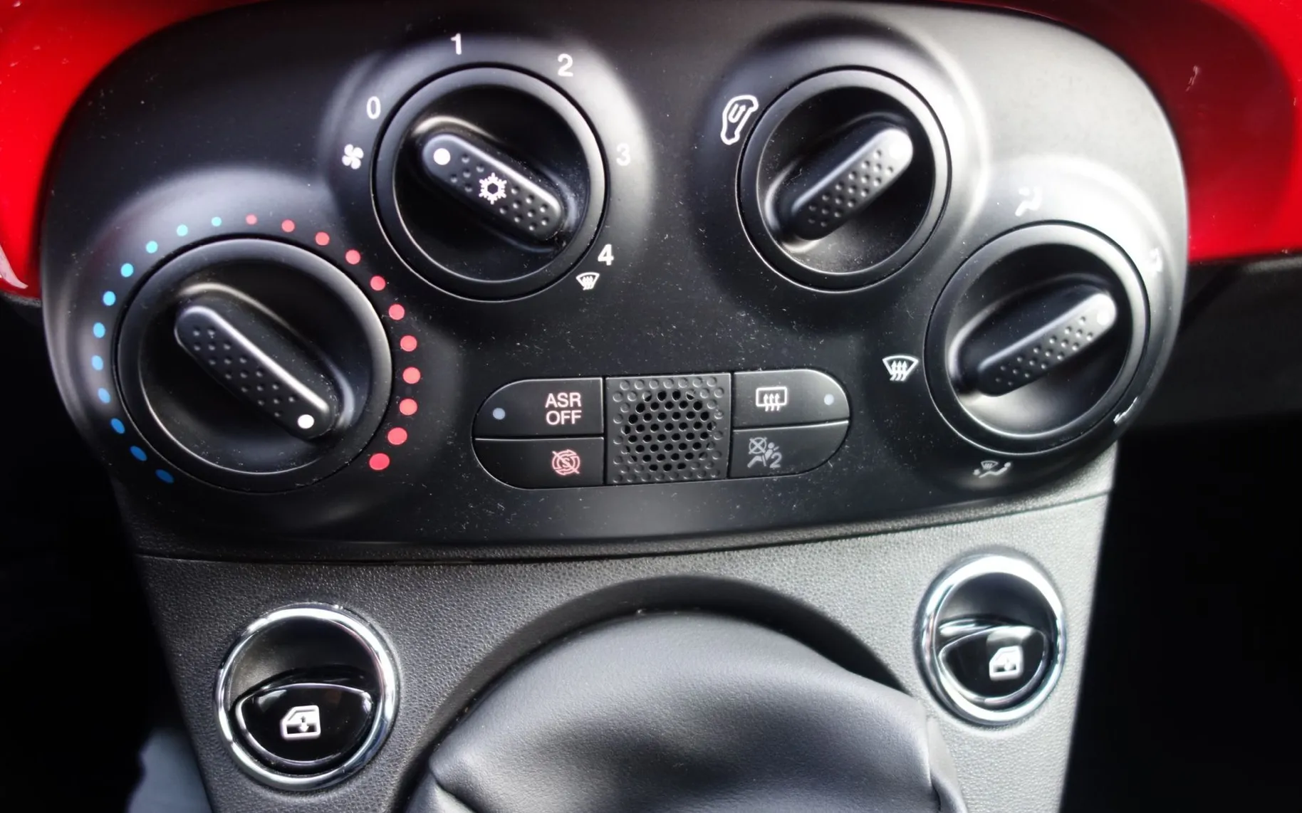 Zunanja slika - Fiat 500C - 1.0 GSE Hybrid 51kW - 13