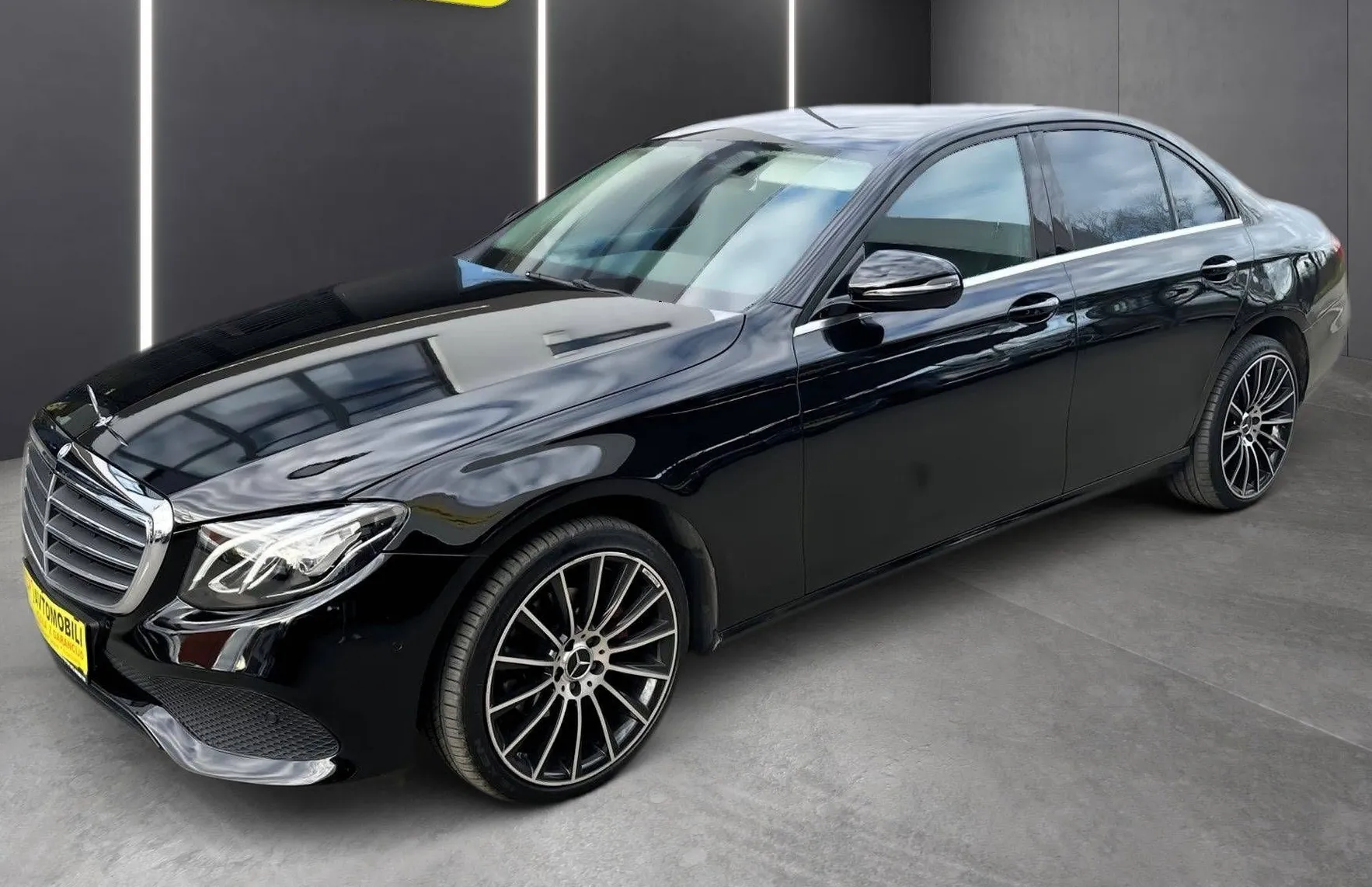 Zunanja slika - Mercedes-Benz E-Razred - E 220 d FULL LED PDC KAMERA NAVI BURMESTER USNJE.. - 3