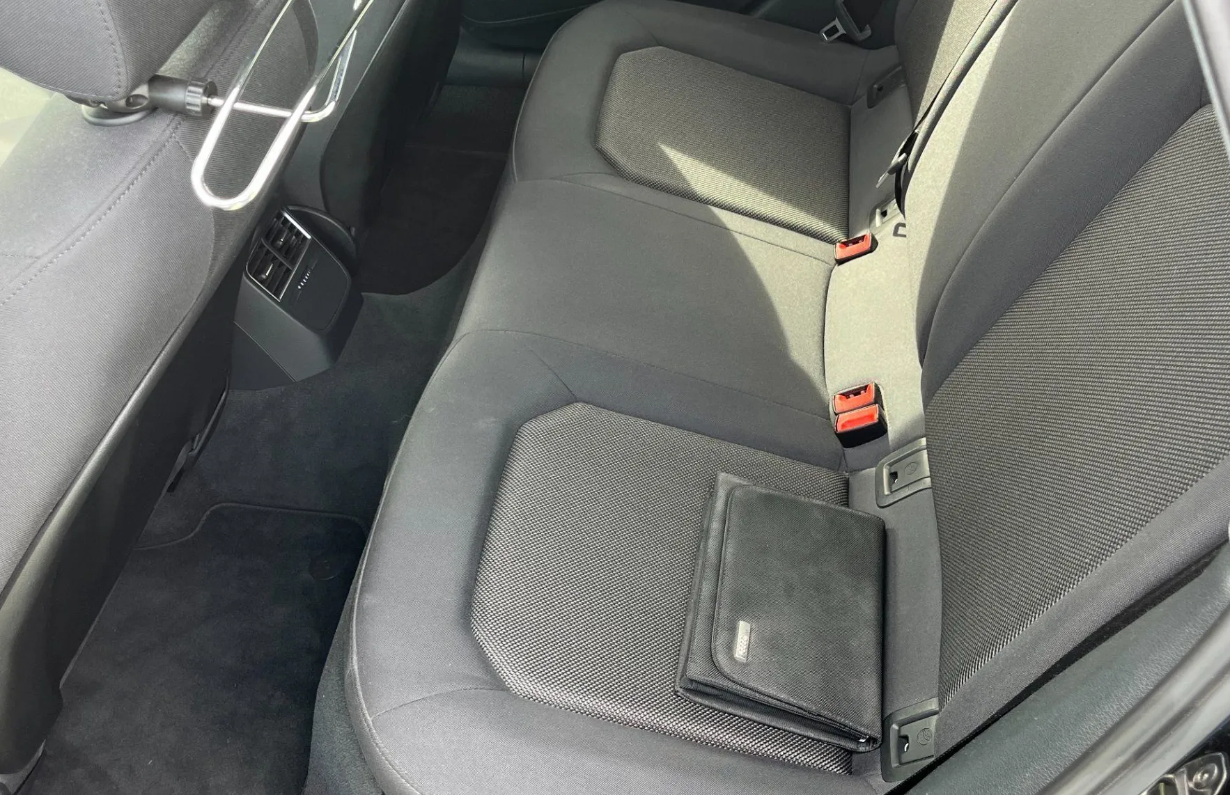 Zunanja slika - Audi A3 - Sportback 1.6 TDI 2X PDC.TEMPO.XEN. SAMO 103.000KM - 9