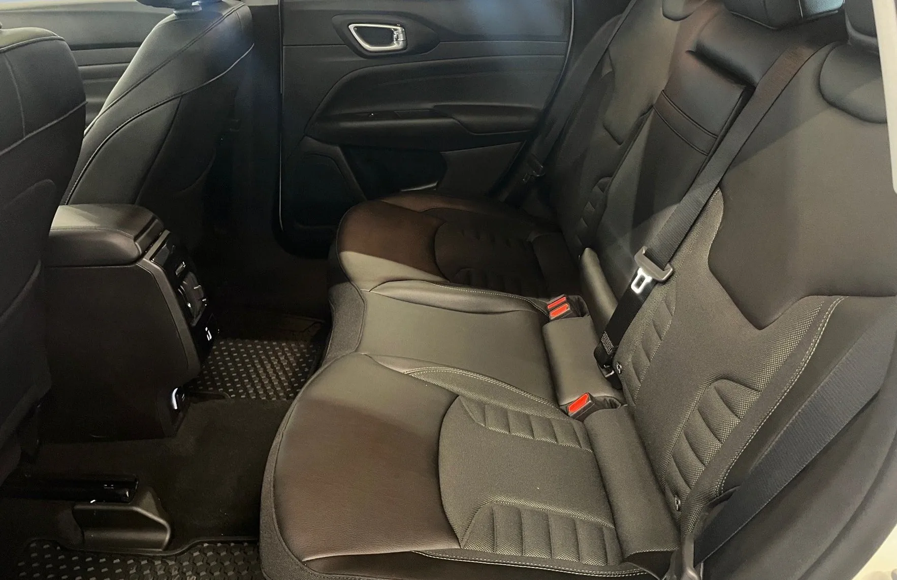 Zunanja slika - Jeep Compass - 1.5 T4 e-Hybrid North Star DCT - 11