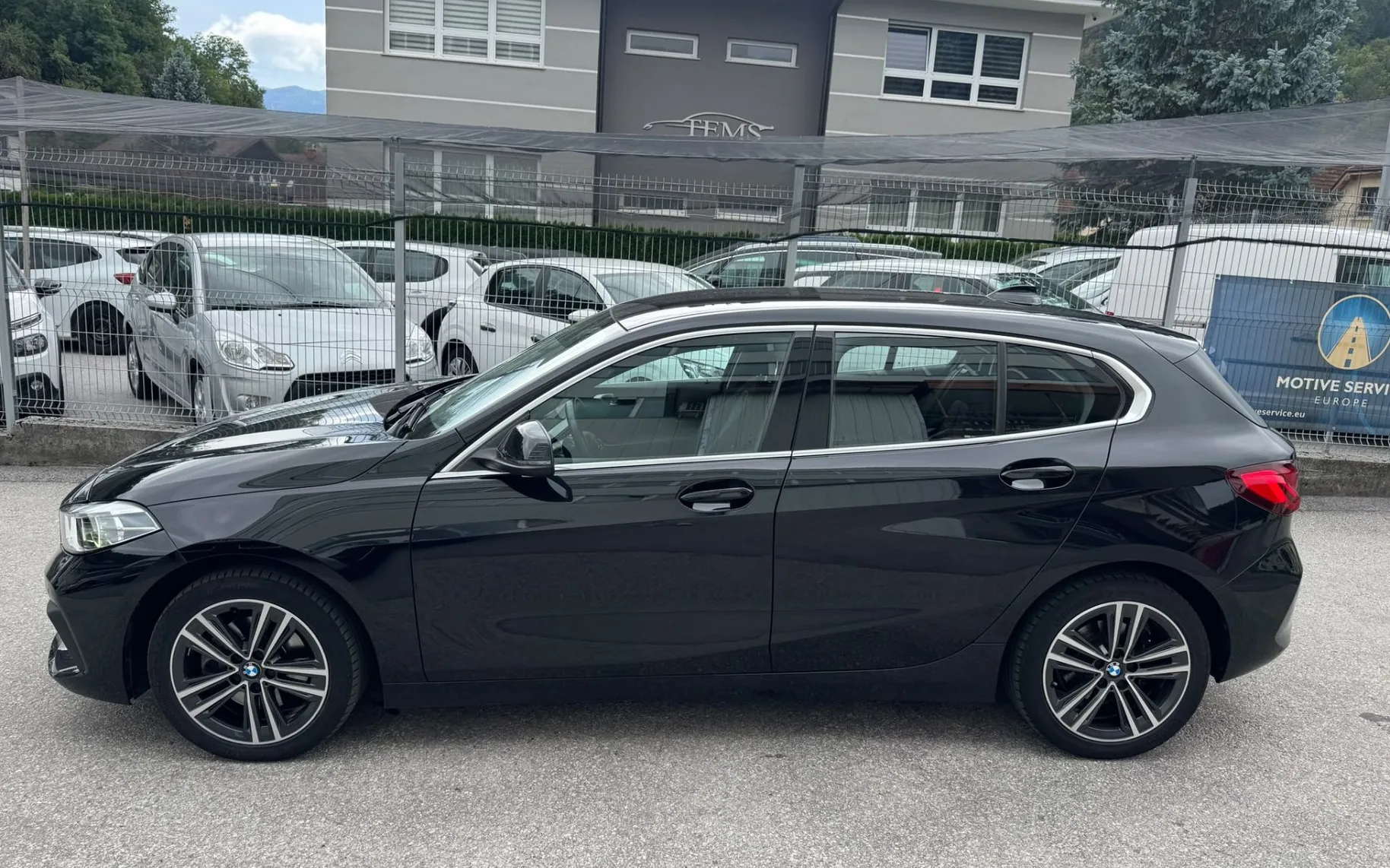 Zunanja slika - BMW Serija 1 - 116d - BUSINESS DESIGN - 1