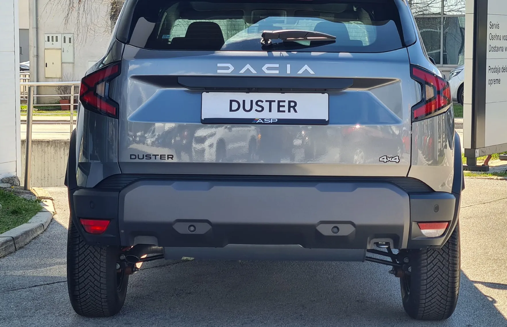 Zunanja slika - Dacia Duster - 1.2 TCe 130 EXPRESSION 4x4 - 6
