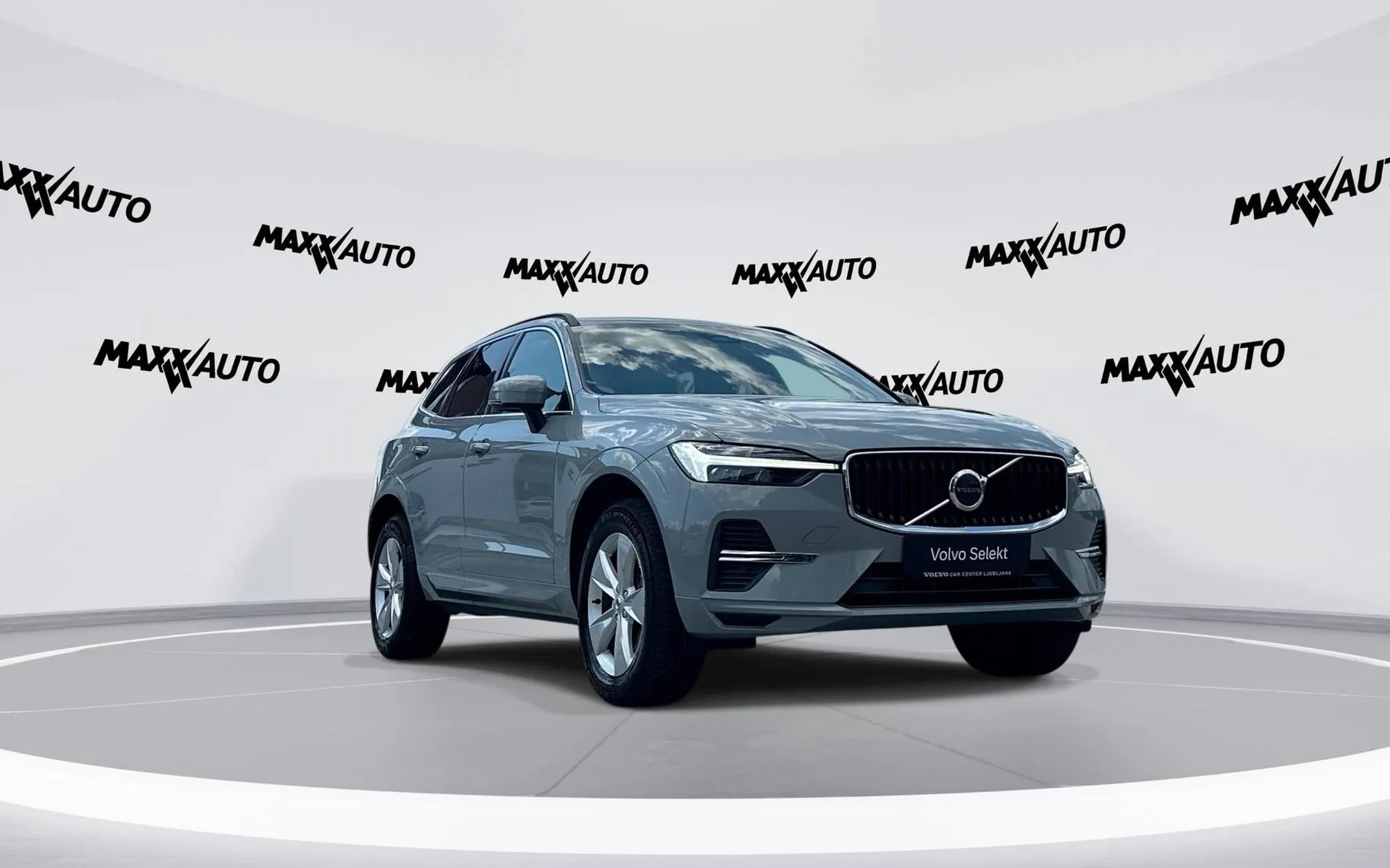 Zunanja slika - Volvo XC60 - B4D AWD Core Avt. - 3