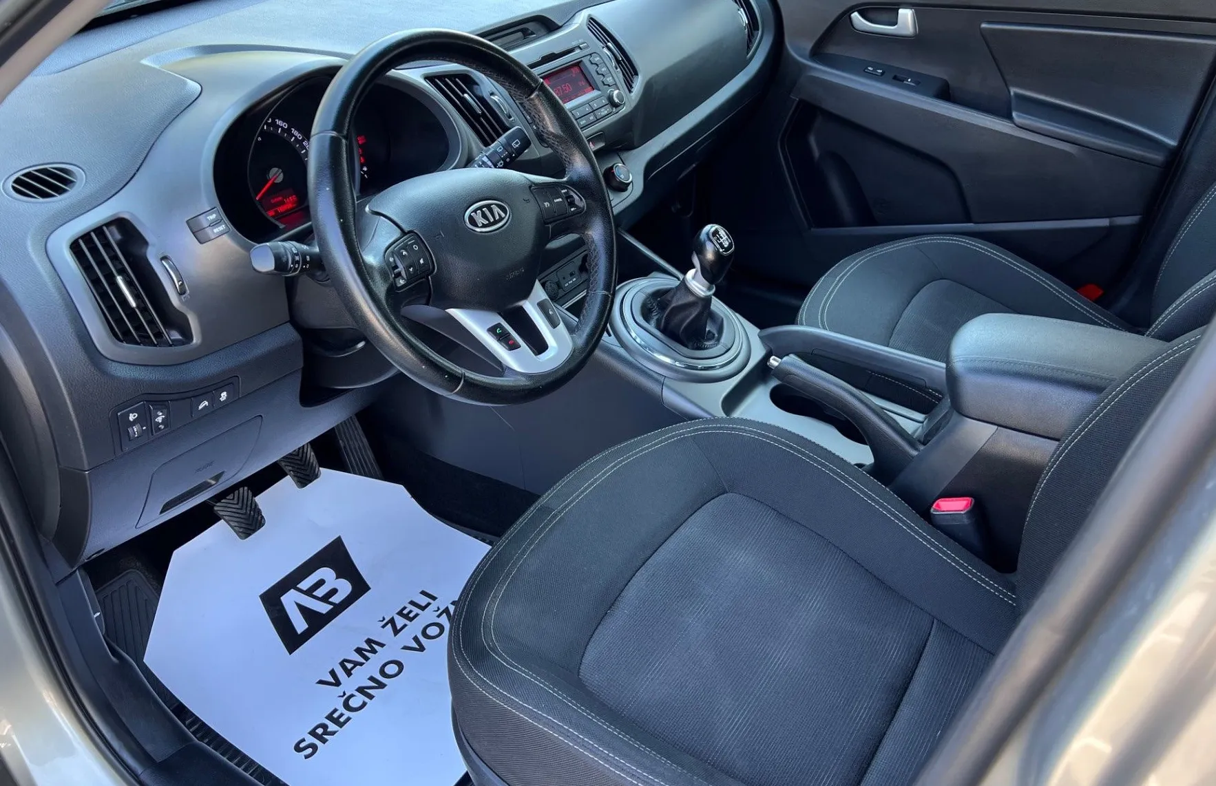 Zunanja slika - KIA Sportage - 1.7 CRDi+SLO - 9