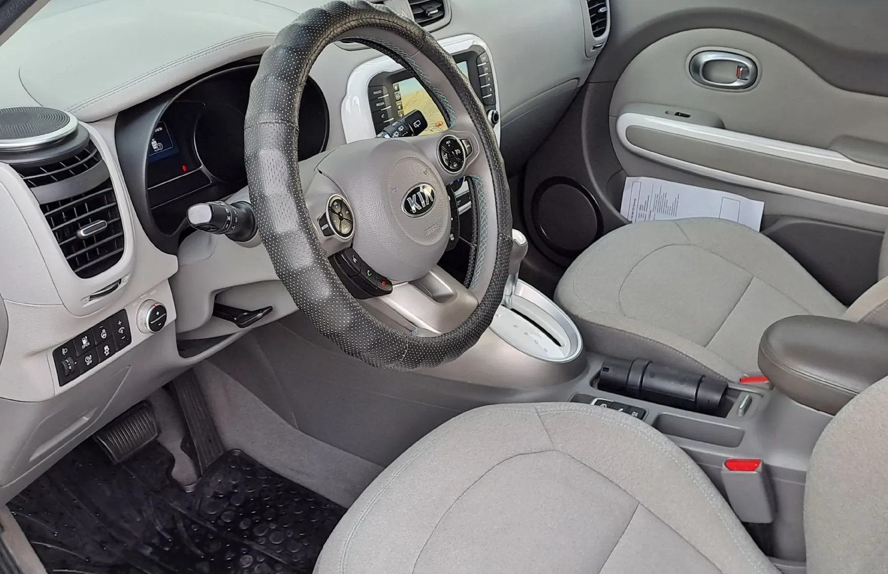 Zunanja slika - KIA Soul - Električni 81 kW   110 KM EV Energy - 4