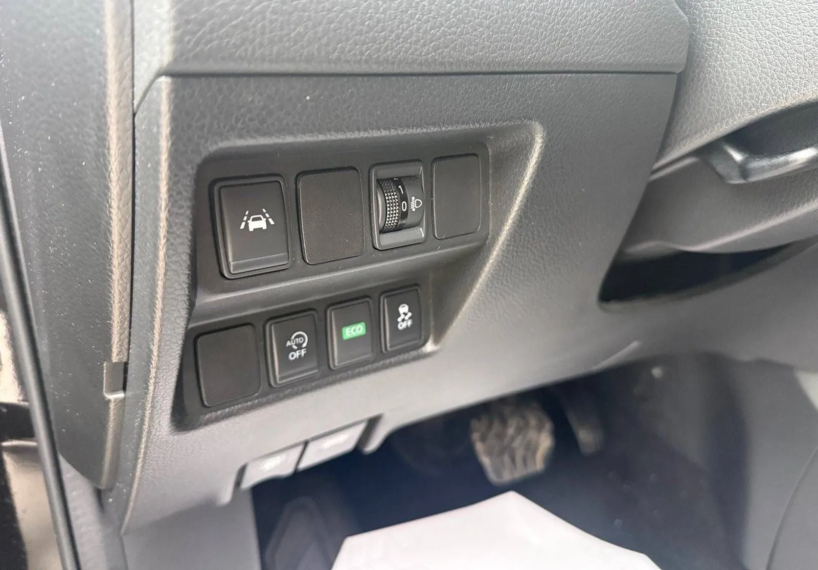 Notranja slika - Nissan Qashqai - 1.6 DCI ACENTA CONNECT AVTOMATIK.NAVI.KAMERA... - 11
