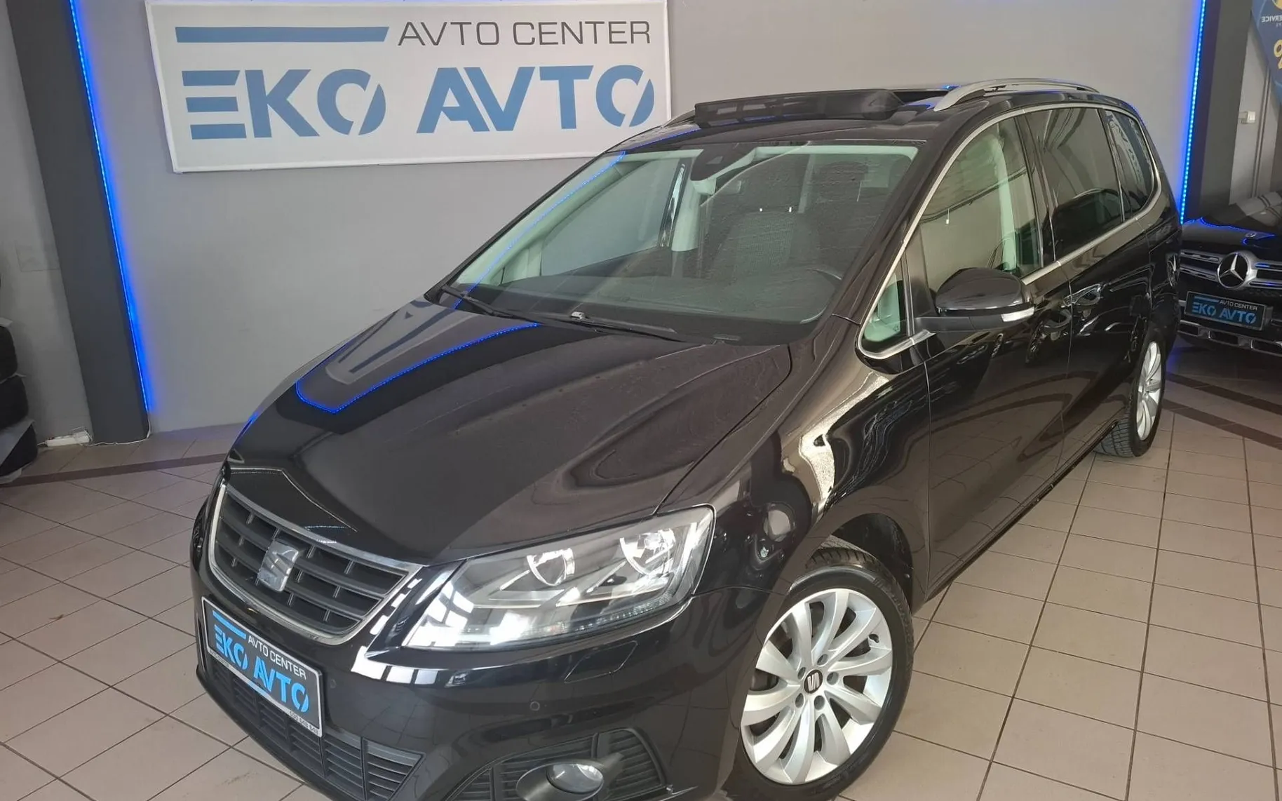 Zunanja slika - Seat Alhambra - 2.0 TDI DSG PANORAMA-KAMERA-GRETJE SEDEŽEV-ALU-P.. - 1