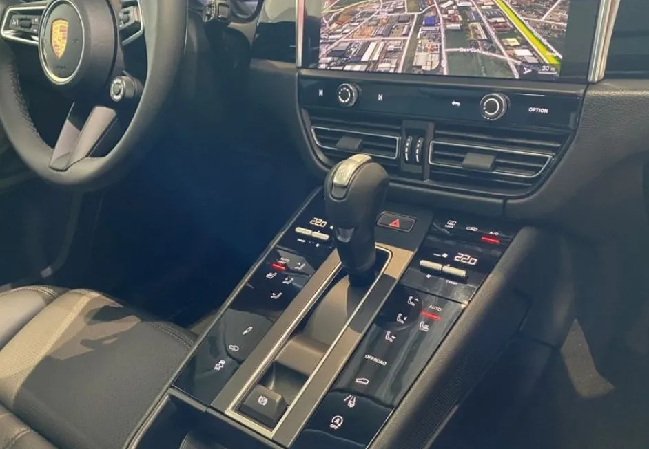 Zunanja slika - Porsche Macan - 2.0 PASM+Sport Chrono+Panorama+Porsche Approved - 13