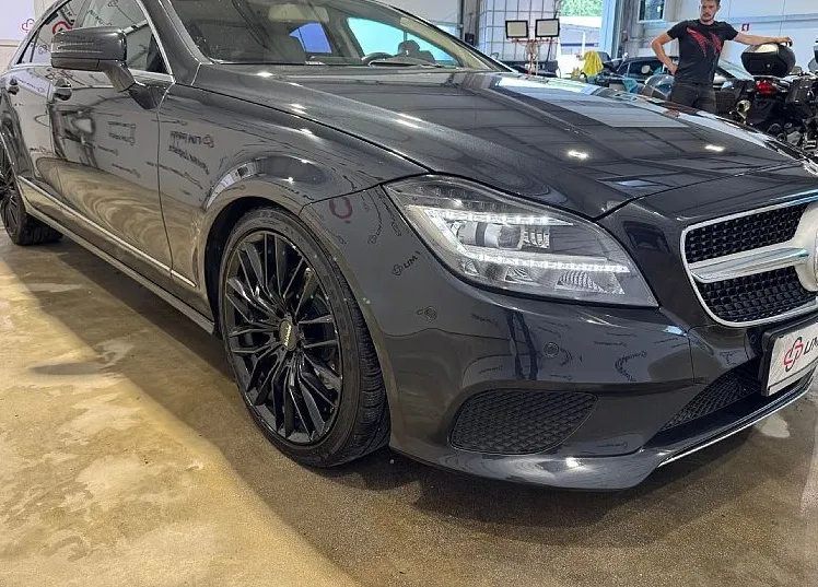 Zunanja slika - Mercedes-Benz CLS-Razred - CLS 220 BlueTEC - NAVI - LED - ODČEN - 3