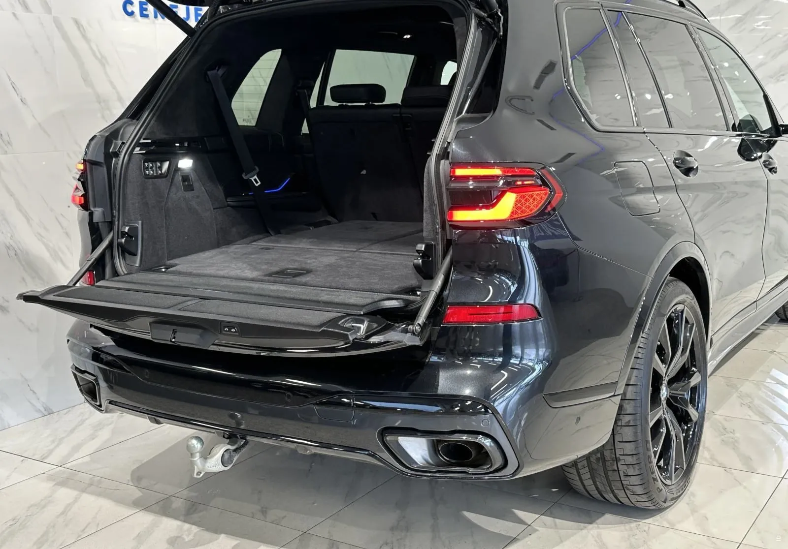 Notranja slika - BMW serija X7: - xD40d|M-Pro|SoftC|Pano|Zračno|HUD|ACC|Kljuka|360.. - 7