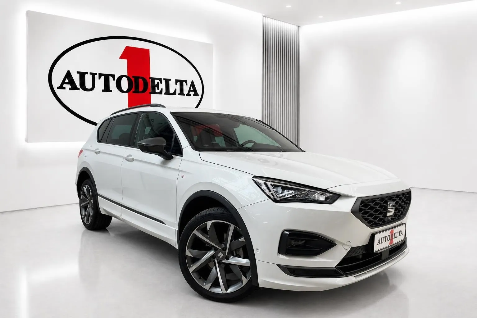Zunanja slika - Seat Tarraco - 2.0 TDI 110 KW FR DSG KLJUKA. PANORAMA. DCC - 2