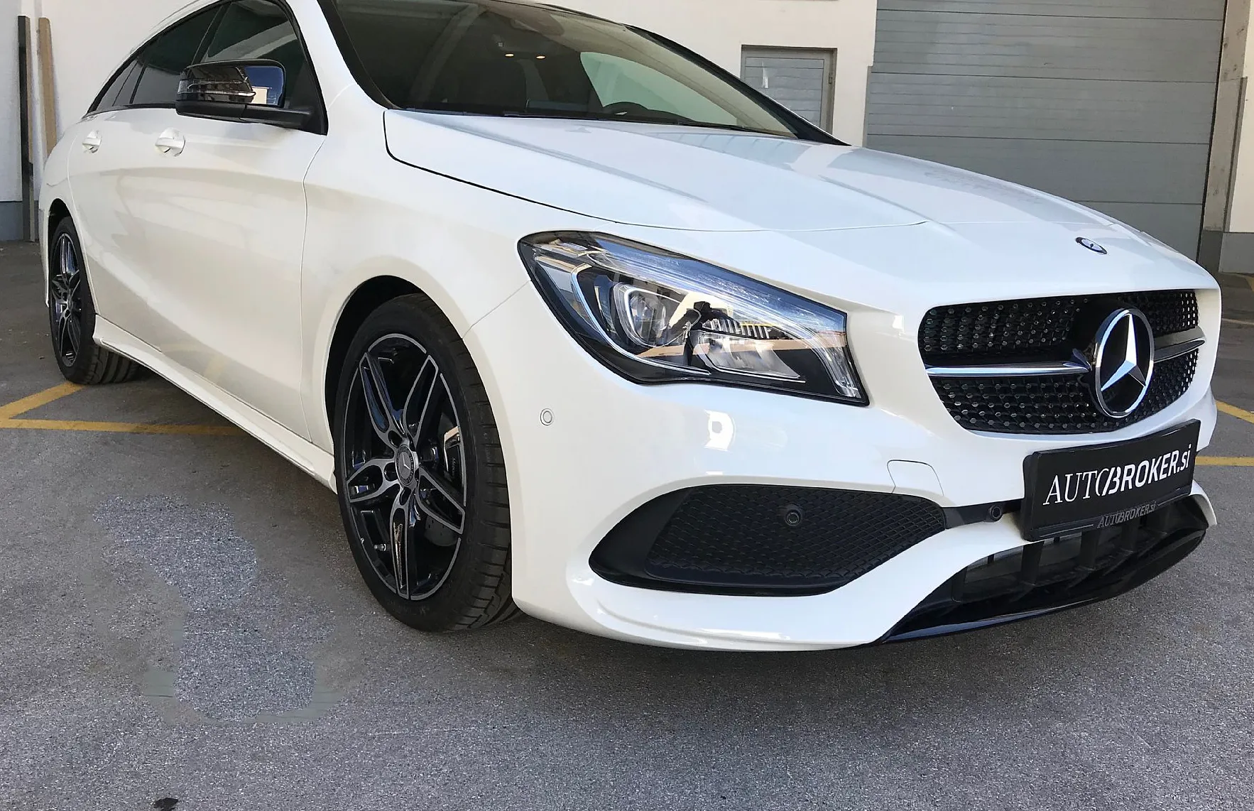 Zunanja slika - Mercedes-Benz CLA-Razred - CLA Shooting Brake 220 d 4M SB Avt. AMG NEPOZABNO DOŽIVETJE - 3