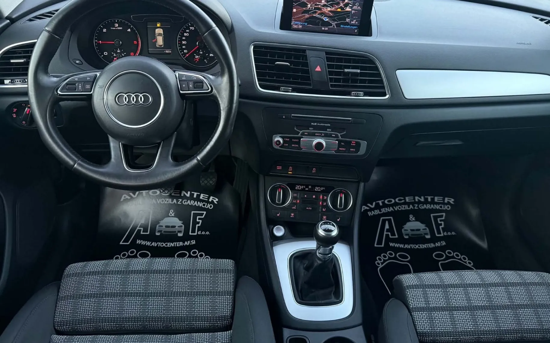 Notranja slika - Audi Q3 - 2.0 TDI-S LINE-XENON+LED-LIZING ZA  TUJCE-NAVI- - 9