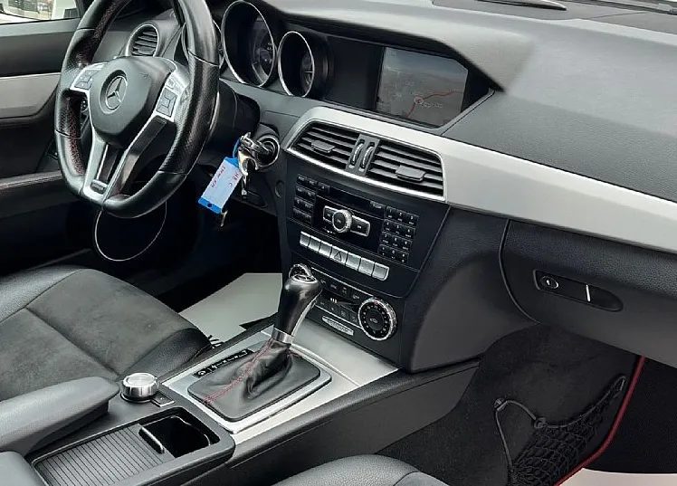 Zunanja slika - Mercedes-Benz C-Razred - C 220 CDI+AMG+EL. OKNO+XENON+NAVI - 17