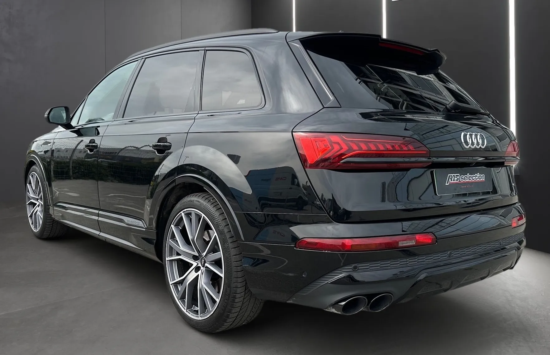 Zunanja slika - Audi Q7 - 55 tfsi S-tronic S-line Slovensko vozilo-1.Lastnik - 4