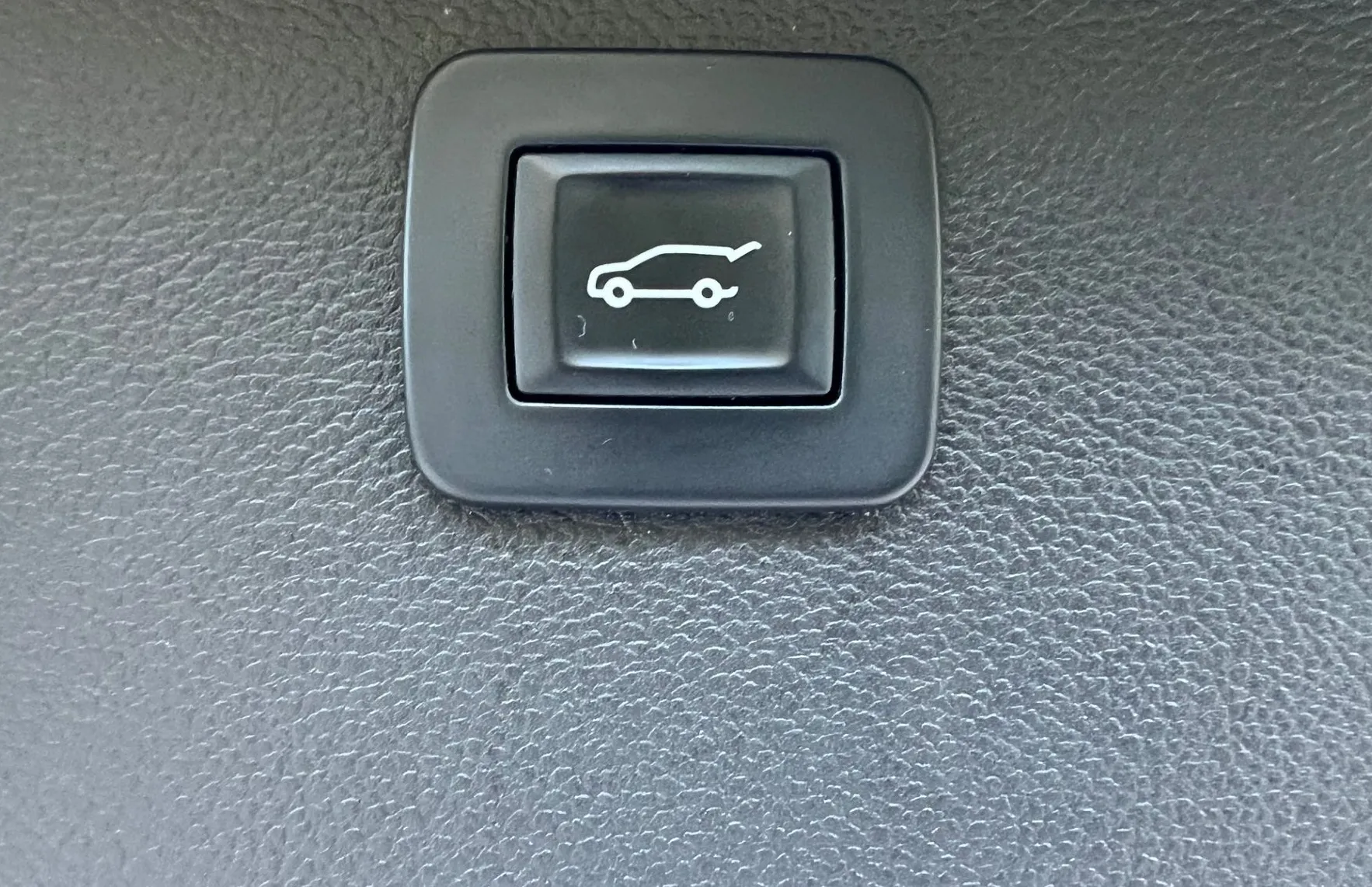 Zunanja slika - Opel Astra - 1.6 CDTI Enjoy slovensko vozilo servisna potrjena - 19