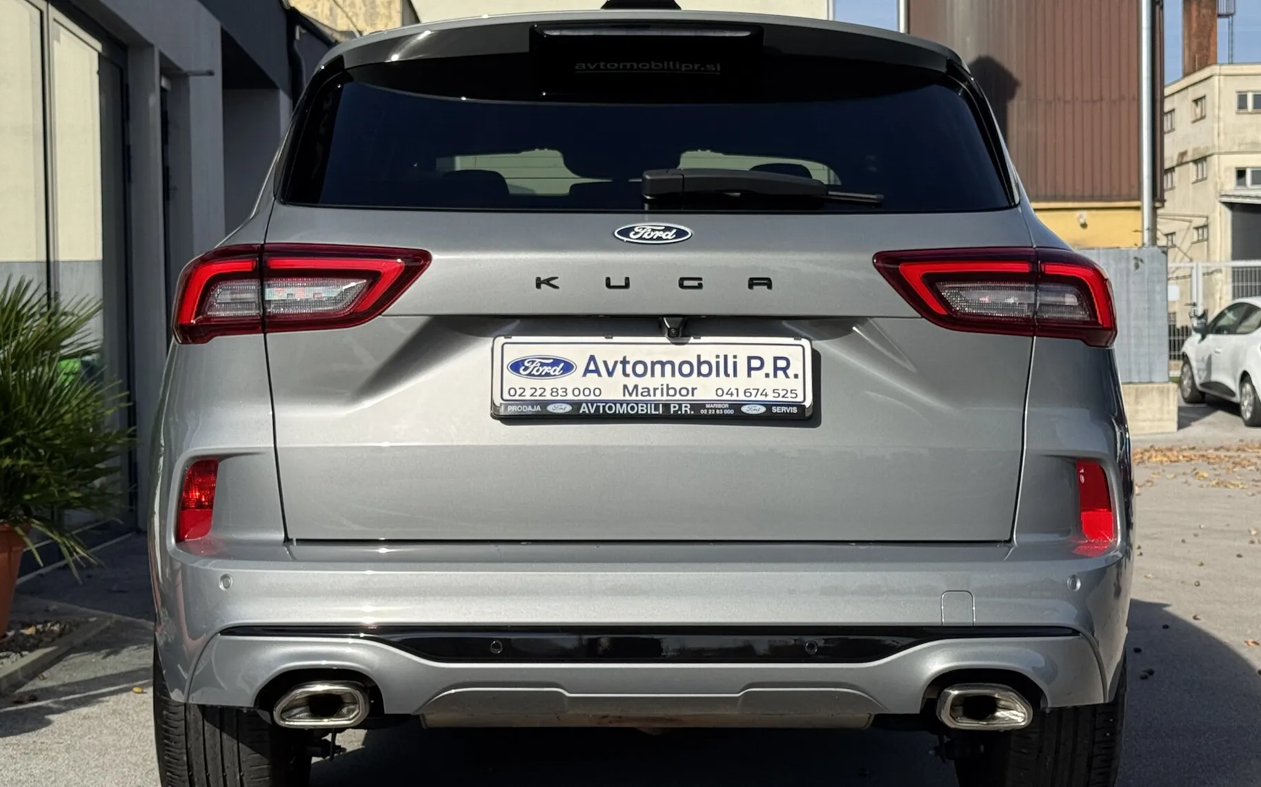 Zunanja slika - Ford Kuga - 1.5 EcoBoost ST-LINE AVT 186KM SLO 1.LAST FULL LED - 16