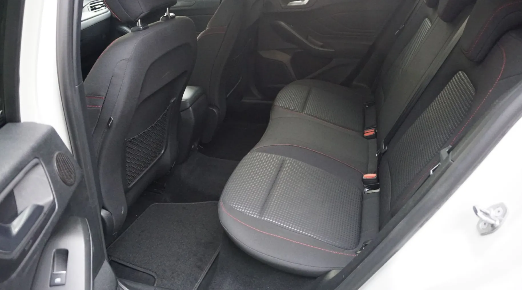 Zunanja slika - Ford Focus - 1.5 EcoBlue 88 kW ST-Line+LED+PANO+KAMERA+12.MES.J - 9