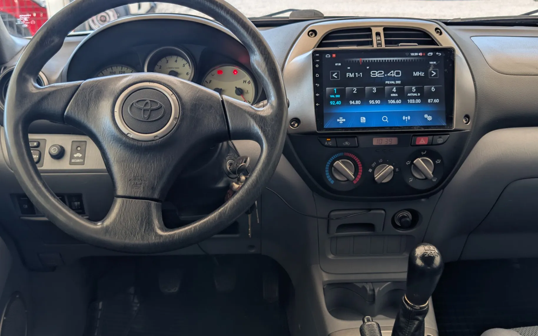 Zunanja slika - Toyota RAV4 - 2.0 D-4D 4WD - 9