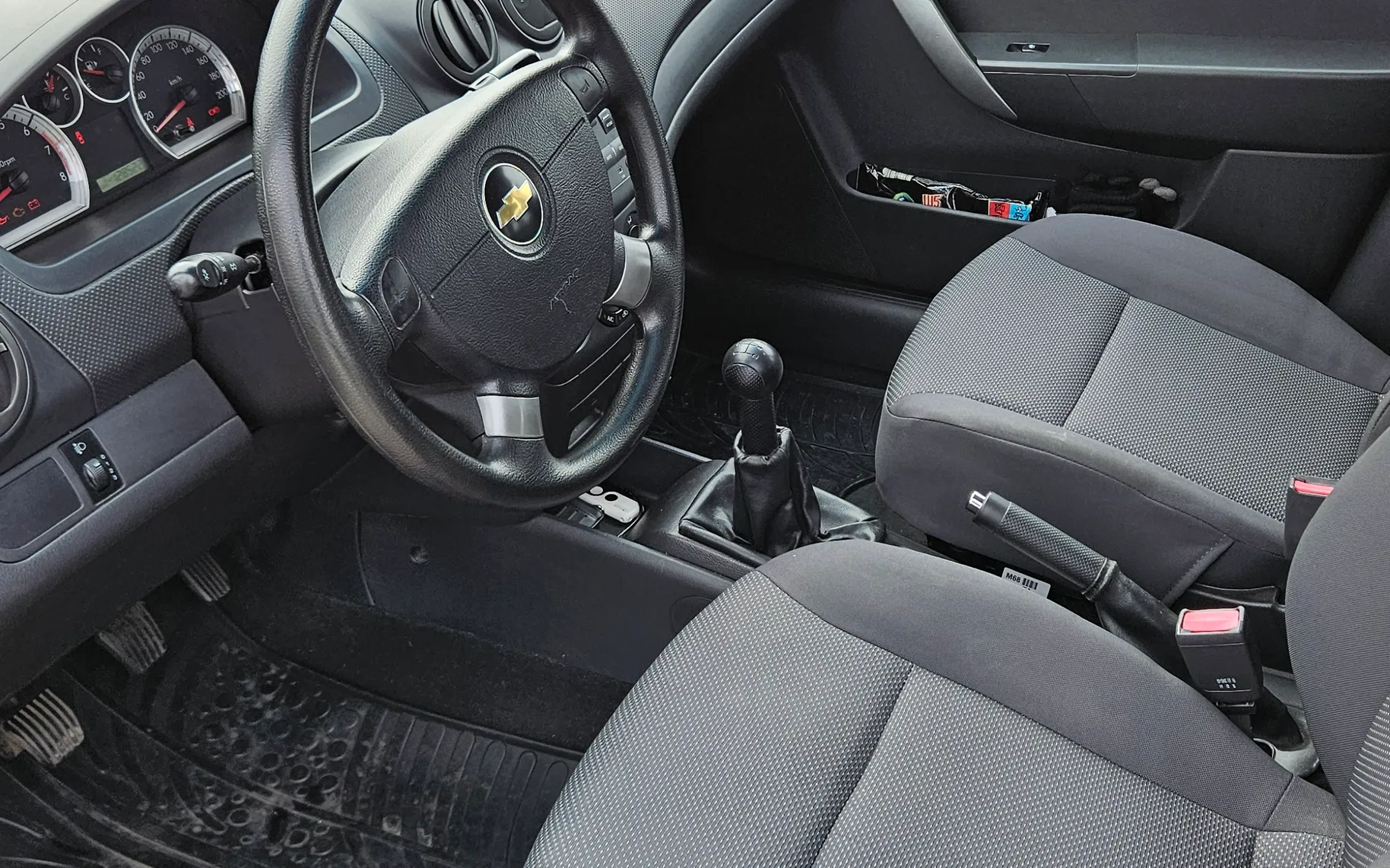 Notranja slika - Chevrolet Aveo - 1,2 16V Base - 7