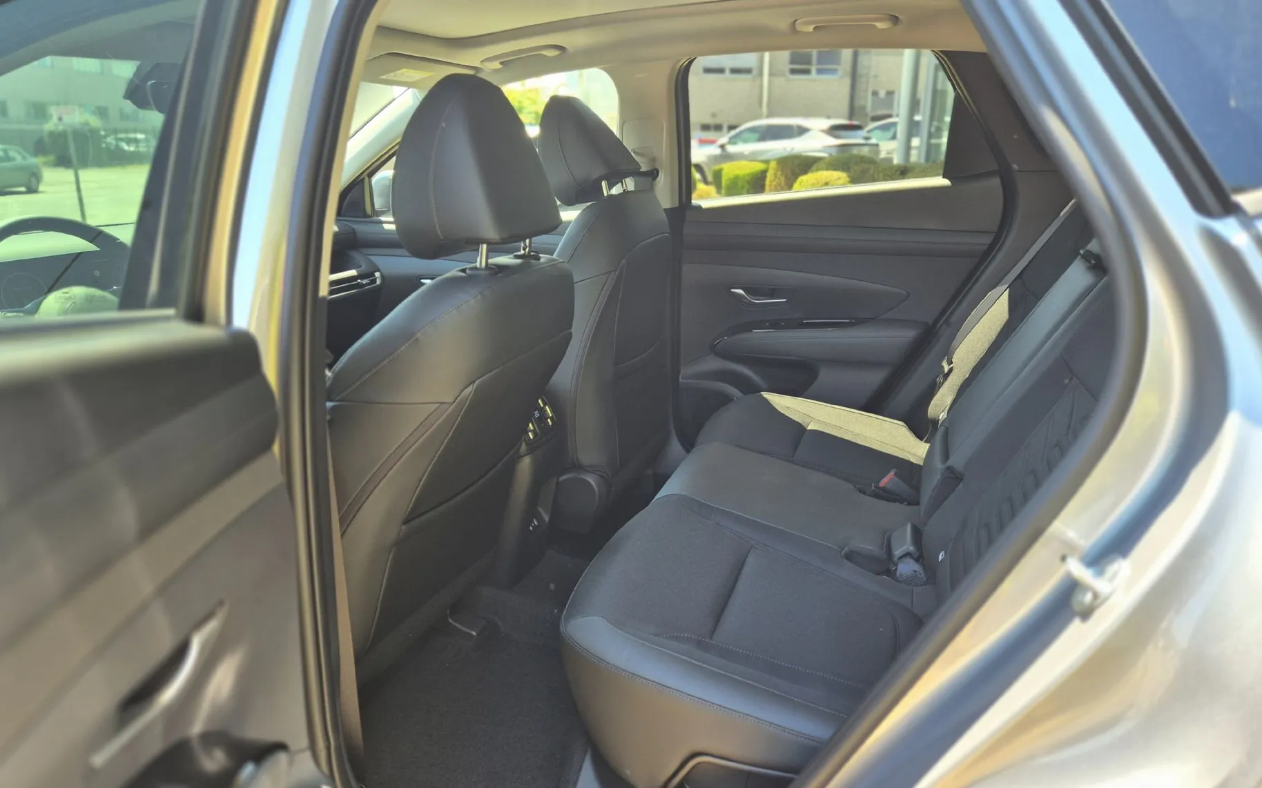 Zunanja slika - Hyundai Tucson - 1.6 T-GDI PHEV PREMIUM 2WD Auto - 10