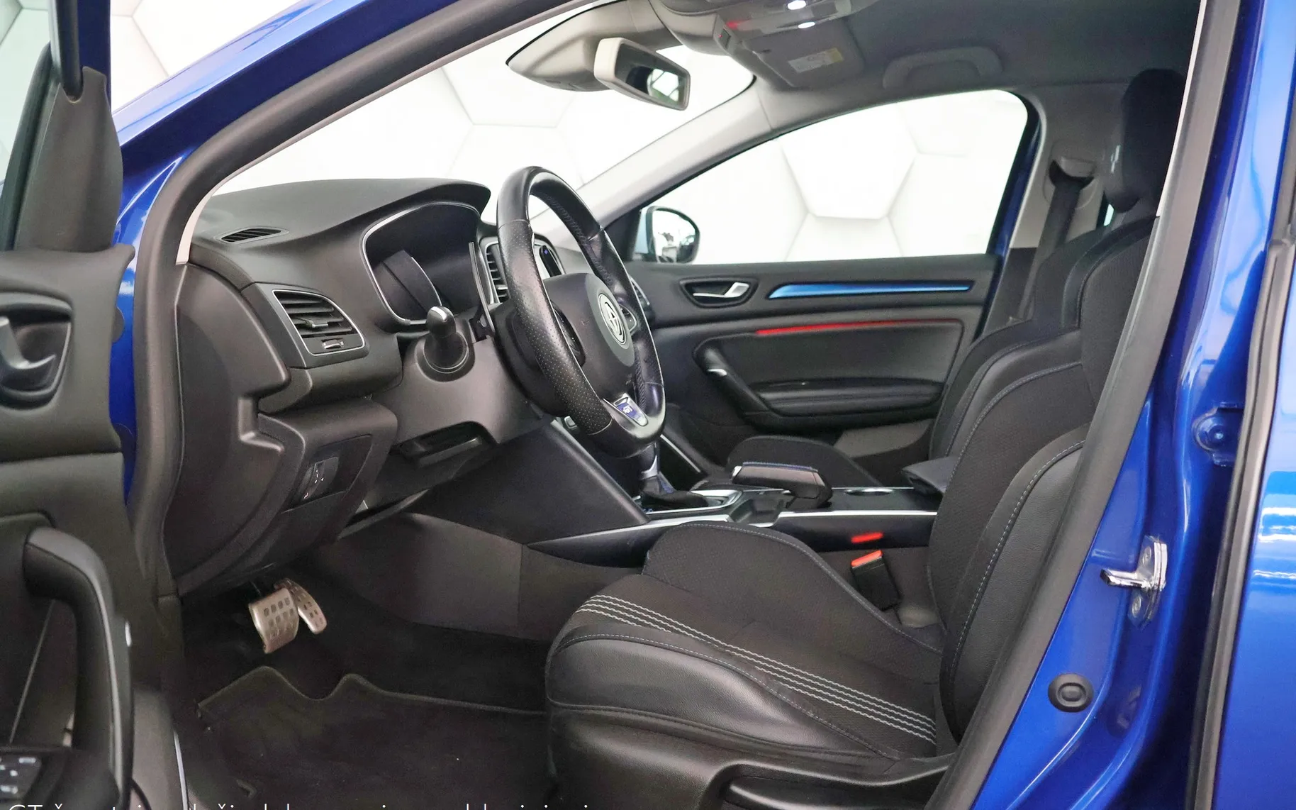 Zunanja slika - Renault Megane GT - 1.6 16V EDC 205KM - 9