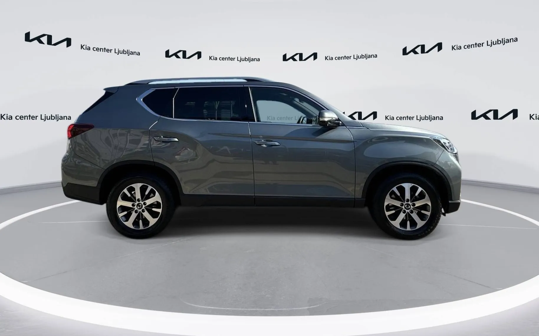 Zunanja slika - KG Mobility Rexton - 2.2 XDI LIMITED+ 4x4 AT - 4