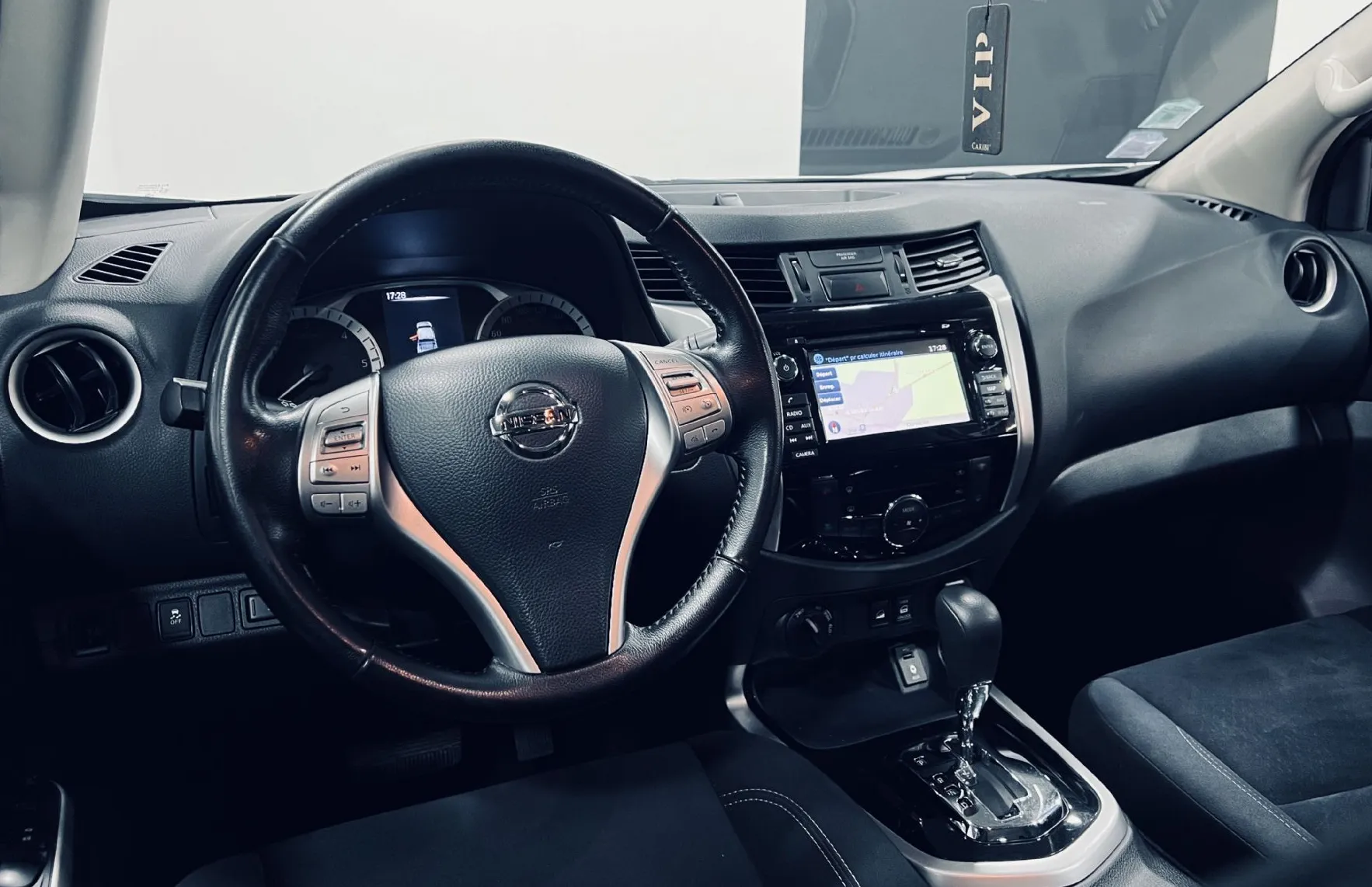 Zunanja slika - Nissan Navara - 2.3DCI 4x4 KAMERA-NAVI-1.LASTNIK - 10