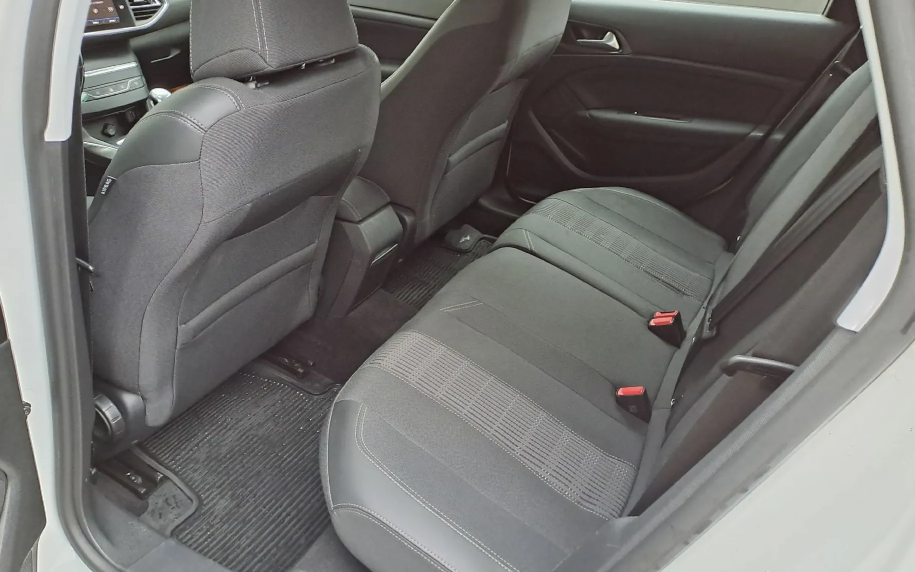 Zunanja slika - Peugeot 308 - 1.5 BlueHDi 130 STT ALLURE - 7
