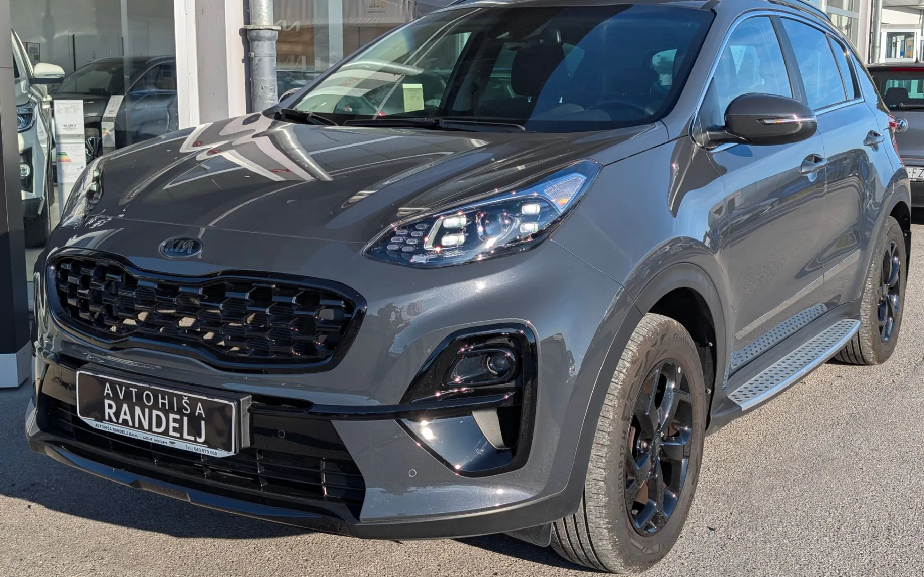 Zunanja slika - KIA Sportage - 2WD 1,6 GDI BLACK DESIGN - 1