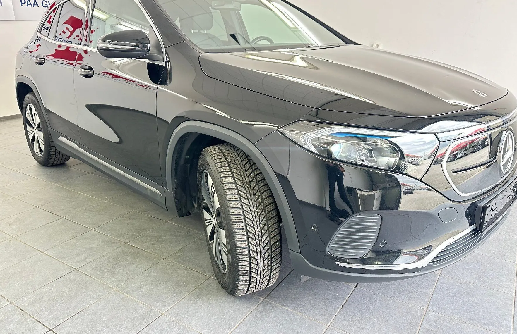 Zunanja slika - Mercedes-Benz EQA - 250 Business.KAMERA.NAVI.USNJE.LED.SAMO 57.590 KM - 7