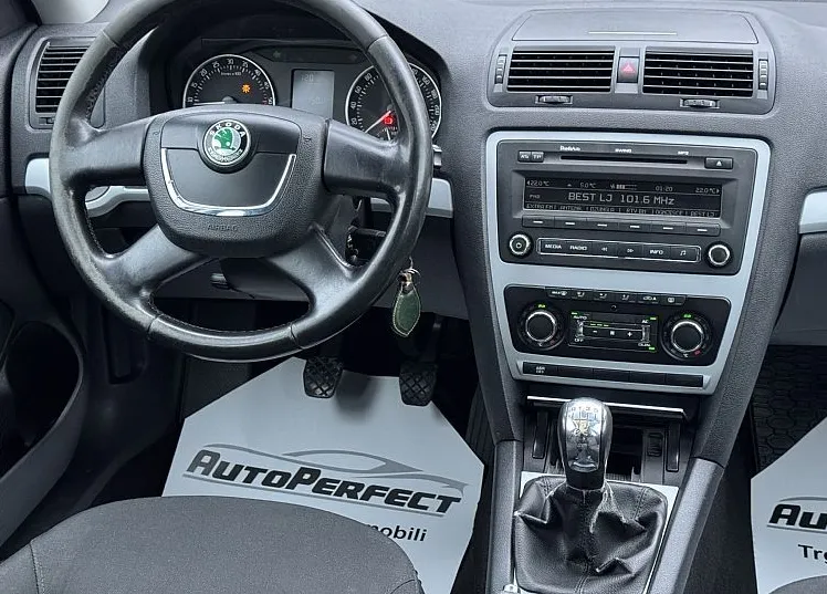 Zunanja slika - Škoda Octavia - 1.9 TDI 77KW |SLO|AUT. KLIMA| - 12