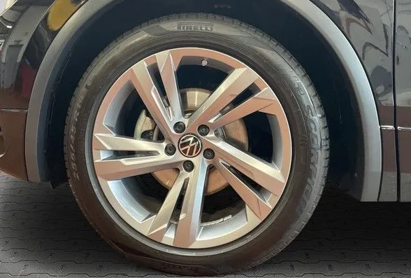 Zunanja slika - VW Tiguan - 2.0 TDI R-Line ACC + Vlečna Kljuka - 11